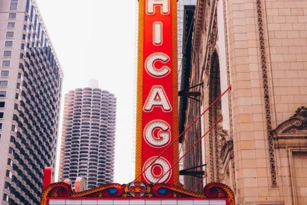 The Chicago Theatre Tour Experience