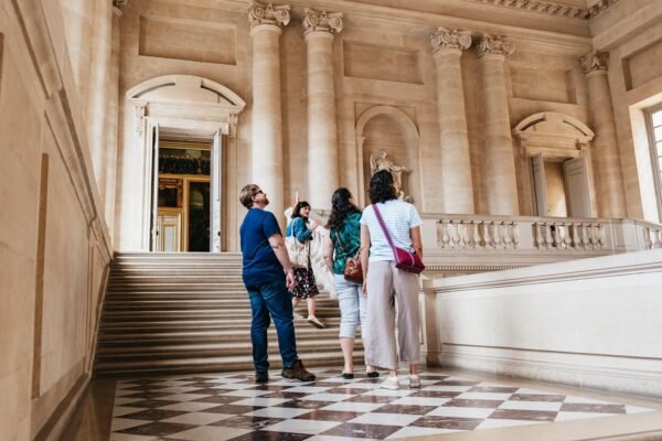 From Paris: Versailles Palace Live Tour with Gardens Access