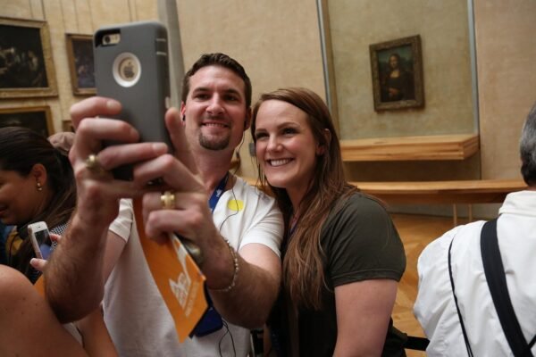 Louvre Museum Masterpieces Guided Tour with Access