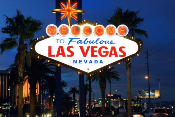 Las Vegas: LAS Airport Private Transfer to/from Strip Hotels