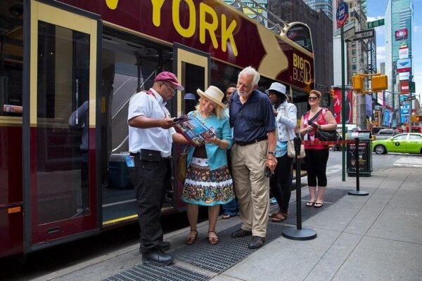 New York: Hop-On Hop-Off Sightseeing Tour by Open-top Bus